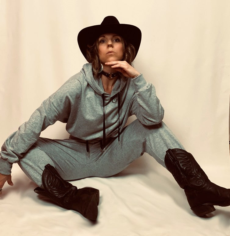 GALLOP Suit